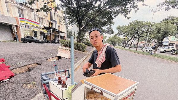 Intip Gaya Indra Kenz Jualan Tahu Gejrot hingga Bagikan Nasi Warteg Gratis