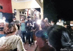 Pecah Tangis Keluarga Sambut 4 Wanita Sukabumi Korban Prostitusi di Papua