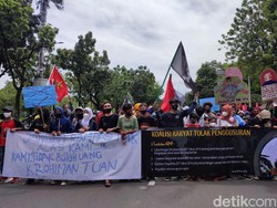 Koalisi Rakyat Kembali Tuntut Anies Cabut Pergub Penggusuran Era Ahok Koalisi Rakyat Kembali Tuntut Anies Cabut Pergub Penggusuran Era Ahok