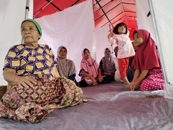 Warga Terdampak Pergerakan Tanah Keluhkan Pos Pengungsian: Minim MCK-Dapur Umum