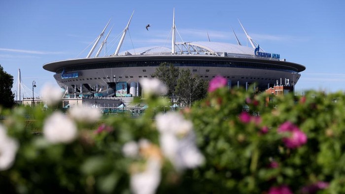 SAINT PETERSBURG, RUSSIA - JUNE 16: A general view outside the stadium prior to the UEFA Euro 2020 Championship Group B match between Finland and Russia at Saint Petersburg Stadium on June 16, 2021 in Saint Petersburg, Russia. (Photo by Lars Baron/Getty Images)