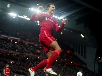 Bantai Leeds, Liverpool Kian Dekati Manchester City