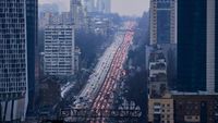 Memanas! Warga Ukraina Berbondong Tinggalkan Ibu Kota