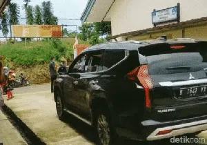 Waduh! Mobil Baru 3 Pejabat Cianjur Sudah Dibeli, Ini Penampakkannya Waduh! Mobil Baru 3 Pejabat Cianjur Sudah Dibeli, Ini Penampakkannya