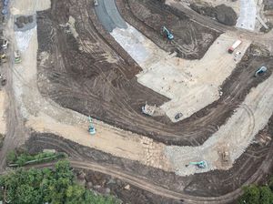 Besi Mahal Bikin Bambu-Kayu Jadi Penopang Sirkuit Formula E Besi Mahal Bikin Bambu-Kayu Jadi Penopang Sirkuit Formula E