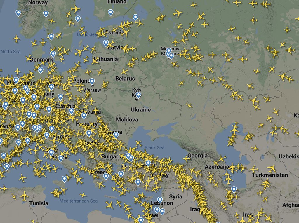 Diserang Rusia, Ukraina Tutup Wilayah Udara Penerbangan Sipil!