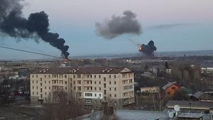 Dar... Der... Dor... Suara Ledakan Terdengar di Ukraina, Perang Dimulai!