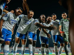 Persib Dihantam Masalah Jelang Lawan Persela