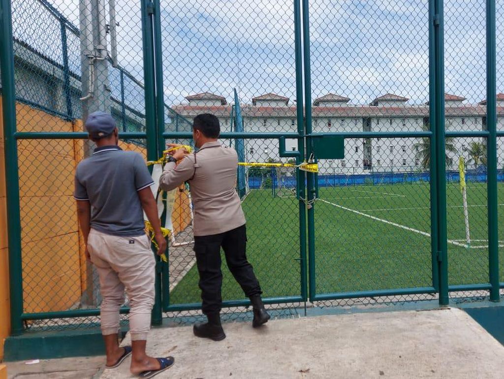 Kartu Merah Picu Suporter Ikut Keroyok Pemain Bola di Lapangan Ingub Jakut