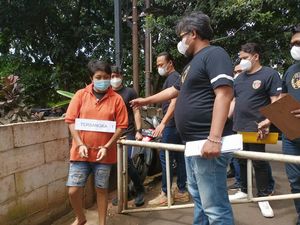 Pacar Bantah Punya Hubungan Sejenis dengan Otak Pembunuhan Chef Fiky Pacar Bantah Punya Hubungan Sejenis dengan Otak Pembunuhan Chef Fiky