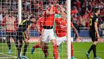 Roman Yaremchuk Cetak Gol, Buka Jersey, Pamerkan Trisula Ukraina!