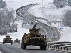 Rombongan Pasukan Militer Rusia Masuki Ukraina Via Belarus Rombongan Pasukan Militer Rusia Masuki Ukraina Via Belarus