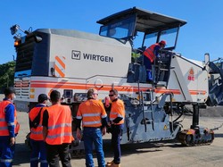 Meski Waktu Mepet, Pengaspalan Ulang Sirkuit Mandalika Sesuai Prosedur