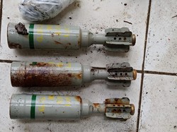 Pria di Pangkep Temukan 3 Granat Nanas saat Cari Kantong Kresek