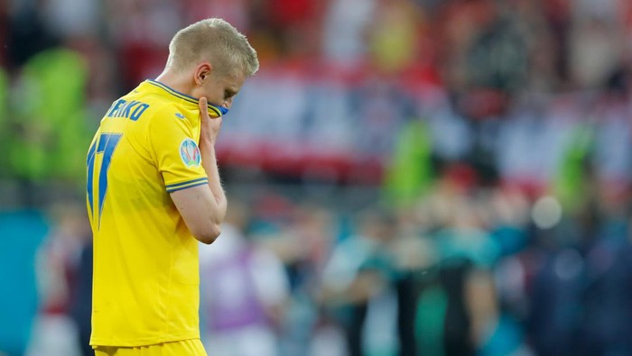 BUCHAREST, ROMANIA - JUNE 21: Oleksandr Zinchenko of Ukraine looks dejected after the UEFA Euro 2020 Championship Group C match between Ukraine and Austria at National Arena on June 21, 2021 in Bucharest, Romania. (Photo by Robert Ghement - Pool/Getty Images)