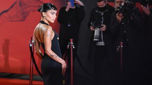 8 Gaya Zoe Kravitz di Karpet Merah The Batman, Aura Catwoman Terpancar