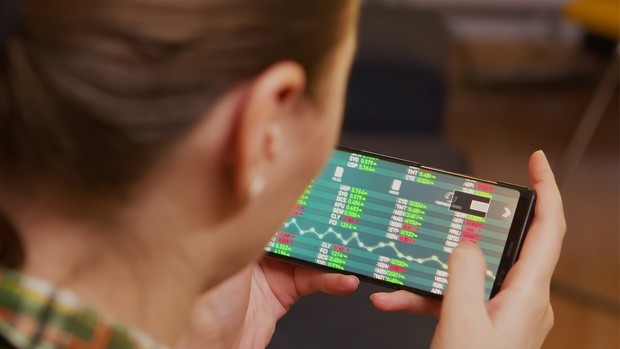 Melihat peluang untuk menyiasati gejolak saham karena krisis Rusia-Ukraina.