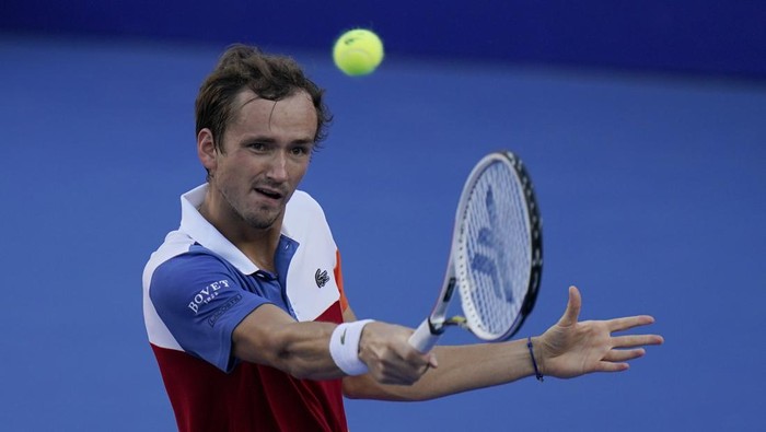 Medvedev saat bertanding di Mexican Open 2022. Foto: AP/Eduardo Verdugo Medvedev saat bertanding di Mexican Open 2022. Foto: AP/Eduardo Verdugo