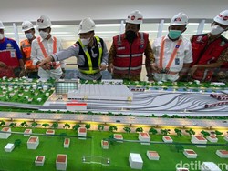 Dirut KAI-Adhi Karya Cek Depo LRT Jabodebek, Begini Progresnya