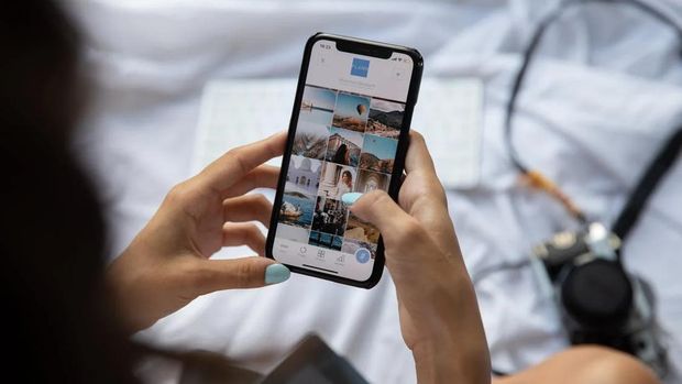 Libra hobi bermain media sosial