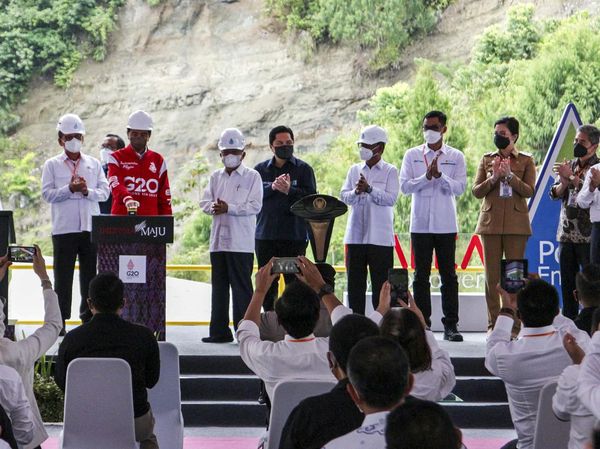 Jokowi Resmikan PLTA Poso dan PLTA Malea