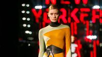 10 Koleksi Tory Burch Fall/ Winter 2022, Inspirasi Gaya ala New Yorker