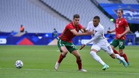 Final Liga Champions 2021/22 awalnya akan digelar di Krestovsky, Saint-Petersburg. Namun dengan adanya invasi Rusia ke Ukraina, UEFA memutuskan untuk mengganti venue dan memindahkannya ke Paris. Foto: Getty Images/Aurelien Meunier