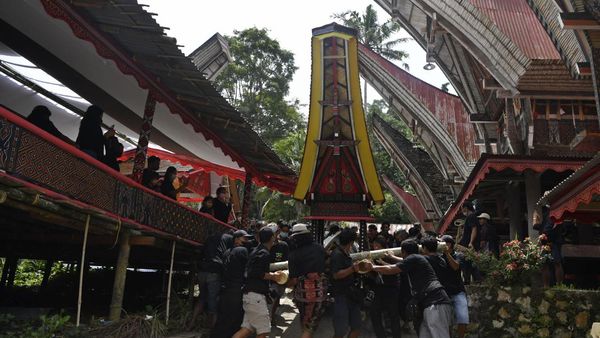 Mengintip Upacara Pemakaman Adat Toraja