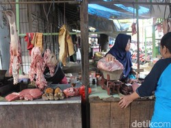 Harga Daging Sapi di Jombang Naik, Penjualan Anjlok 30 Persen