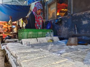 Pedagang Tahu-Tempe di Rangkasbitung Kembali Jualan Usai Mogok 3 Hari Pedagang Tahu-Tempe di Rangkasbitung Kembali Jualan Usai Mogok 3 Hari