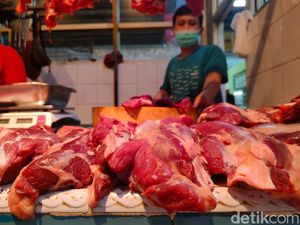 Pedagang Mau Mogok, Stok Daging Sapi hingga Lebaran Aman? Pedagang Mau Mogok, Stok Daging Sapi hingga Lebaran Aman?
