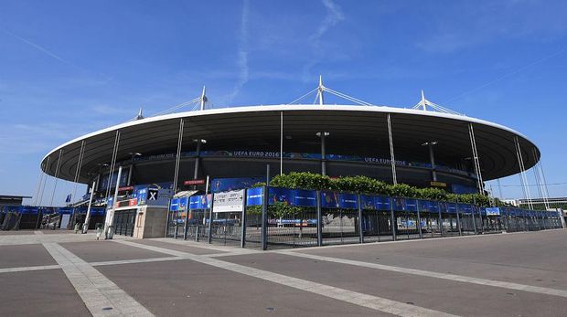 PARIS, FRANCE - JUNE 09: A general view of the stadium ahead of the UEFA Euro 2016 at Stade de France on June 9, 2016 in Paris, France. The opening match of the tournament is on June 10. (Photo by Matthias Hangst/Getty Images)