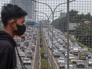 Libur Panjang, Tol Jagorawi Padat Banget