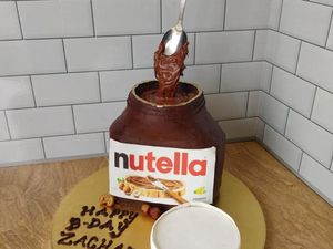 Kreatif! 10 Kue Unik Ini Bentuknya Mirip Lukisan hingga Selai Cokelat Kreatif! 10 Kue Unik Ini Bentuknya Mirip Lukisan hingga Selai Cokelat