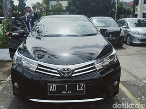 Bikin Pelat Nomor Kendaraan Cuma 1 Angka, Bayar Berapa? Bikin Pelat Nomor Kendaraan Cuma 1 Angka, Bayar Berapa?