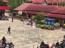 Tragis Pelajar SMK Kepala Ditimpa Tiang Bendera hingga Tak Sadarkan Diri