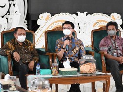 Bupati Bandung Minta Pengusaha Bantu Genjot Program Vaksinasi