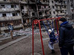 Apartemen di Kiev Ukraina Kena Serangan Rusia, 1 Orang Tewas-Belasan Luka