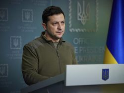 Presiden Ukraina Jadi Simbol Seks, Bantal Bergambar Wajahnya Habis Terjual