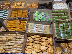 Cari Jajanan Pasar? Yuk Mampir ke 5 Pasar Kue Subuh Terkenal Ini