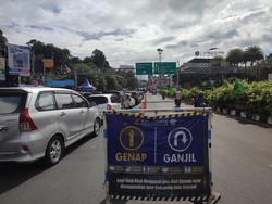 Long Weekend, Arus Lalu Lintas Menuju Kawasan Puncak Macet