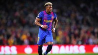 Jika Ousmane Dembele benar-benar pergi karena kontraknya habis, maka Adama Traore kabarnya akan dibeli permanen dari Wolves (Getty Images/Eric Alonso)