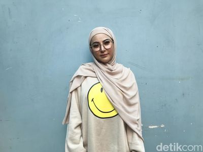 Ayu Aulia Dulu Seksi Kini Berhijab Usai Coba Bunuh Diri