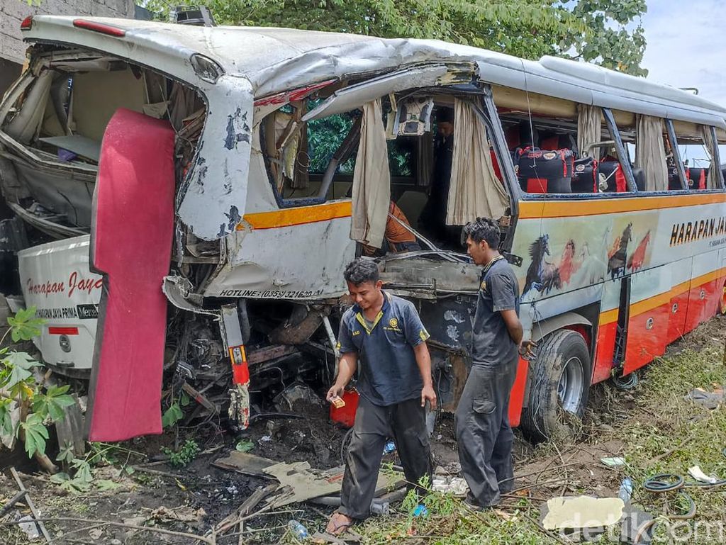 Pengakuan Miris Sopir Bus Tertabrak KA hingga Jatuh 6 Korban Jiwa