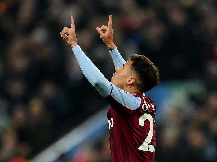 BIRMINGHAM, ENGLAND - JANUARY 15: Philippe Coutinho of Aston Villa celebrates after scoring their side's second goal during the Premier League match between Aston Villa and Manchester United at Villa Park on January 15, 2022 in Birmingham, England. (Photo by Clive Mason/Getty Images)