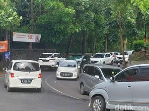 Polisi Tambah Kantong Parkir di Lembang Pakai Lahan Warga