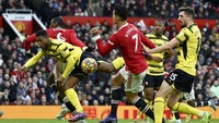Watford mencatatkan 10 tembakan percobaan (2 on target) dan menguasai bola 32 persen.