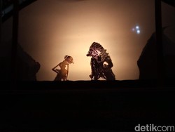 Pesan Sarat Makna dari Pagelaran Wayang Gagrak di Cirebon