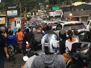 Potret Kemacetan di Puncak Saat Libur Panjang Isra Mikraj!