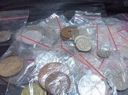 Bukan Hanya di Indonesia, Tren Koleksi Uang Kuno Juga Ramai di Luar Negeri